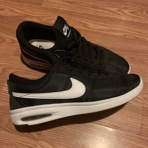 Nike SB Air Max Bruin